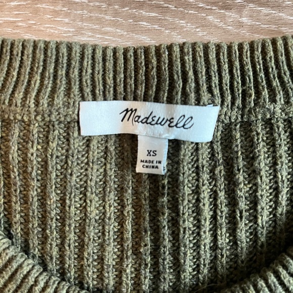 Madewell Women’s Forest Green Crewneck Sweater with Pocket - Picture 3 of 6